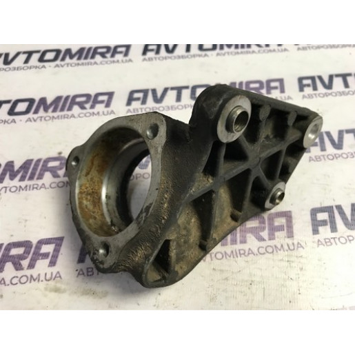 Кронштейн підвісного підшипника Fiat Doblo 1.3 MJTD 2000-2010 55228324